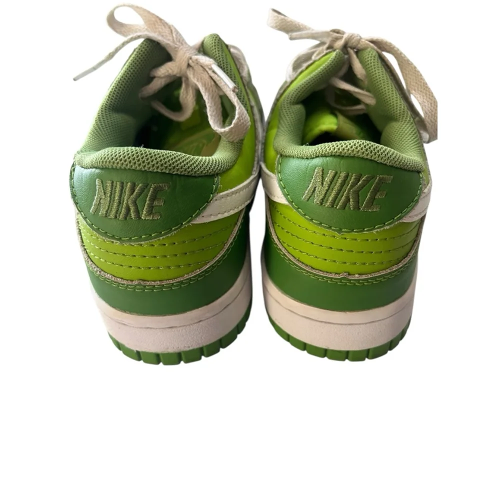 Nike Dunk Low Chlorophyll Green Size 8 Women's Sneaker Shoe Streetwear Casual